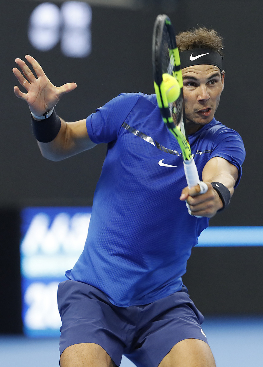 日本网球队爆冷美国网球队，纳达尔打破历史纪录