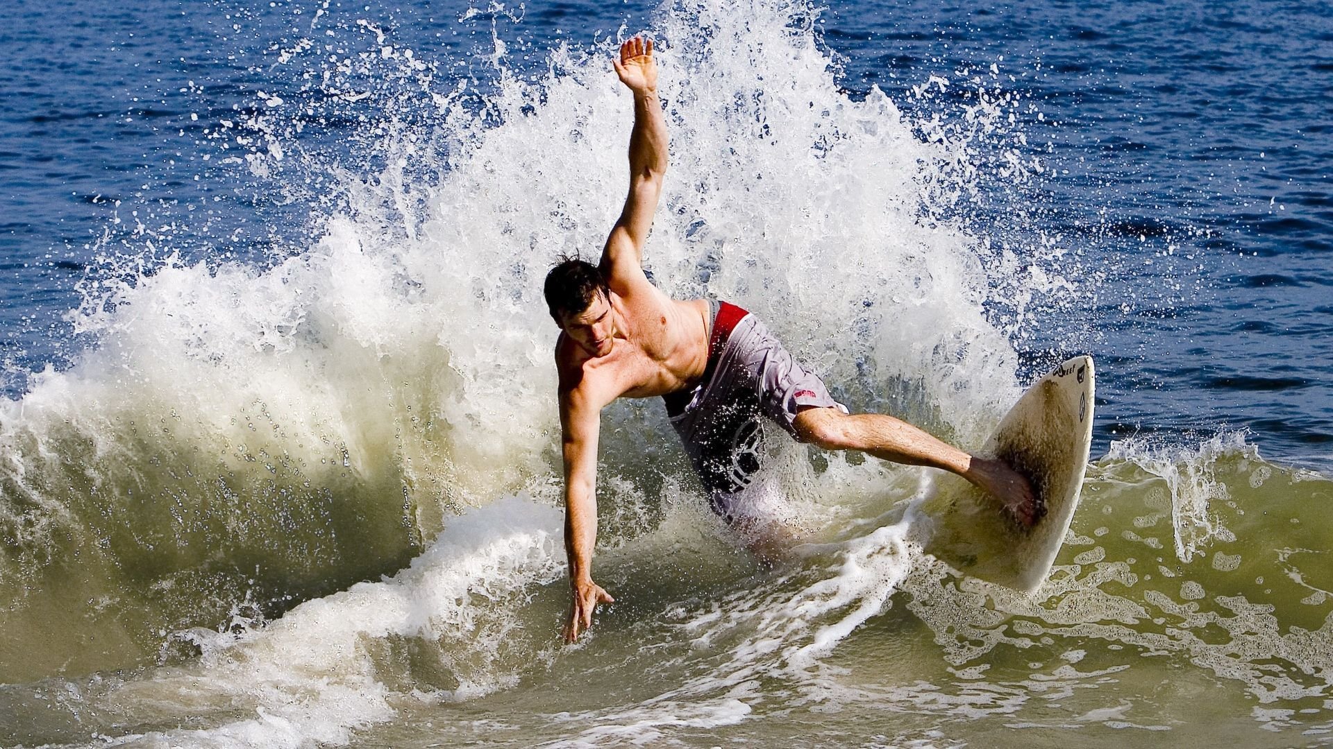 马刺逆转四川队，莫兰特刷新纪录，当篮球世界线意外收束